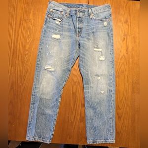 Womens 31x32 levis distressed jeans